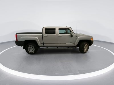 2010 Hummer H3T Luxury