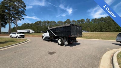 2022 Ford F-650SD Base