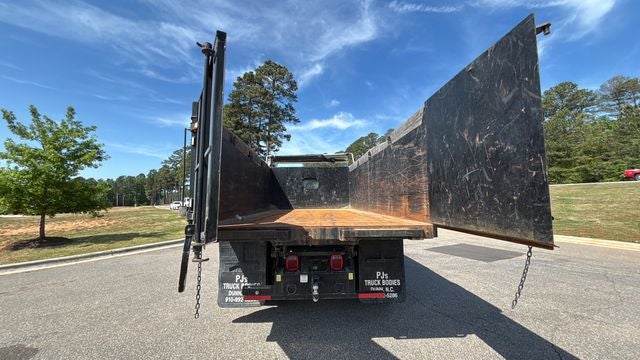 2022 Ford F-650SD Base