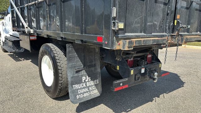 2022 Ford F-650SD Base