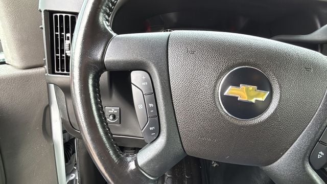 2022 Chevrolet Express 3500 LS Passenger