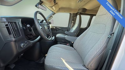 2025 Chevrolet Express 3500 LT Passenger