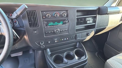 2025 Chevrolet Express 3500 LT Passenger