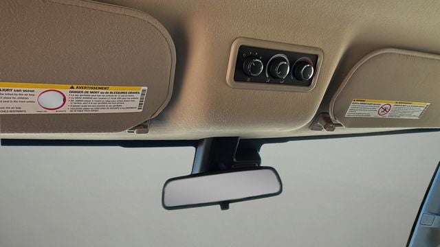 2025 Chevrolet Express 3500 LT Passenger