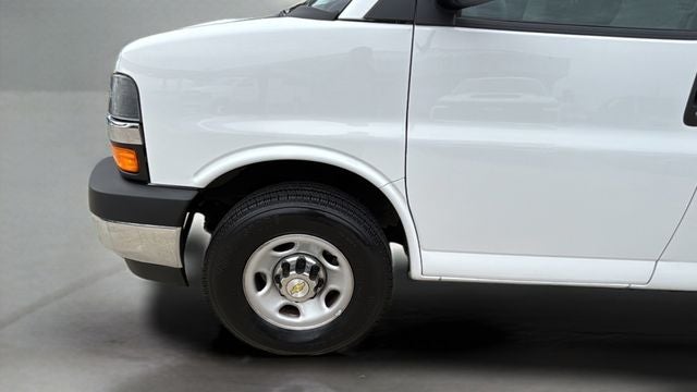 2024 Chevrolet Express 3500 LT Passenger