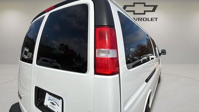 2024 Chevrolet Express 3500 LT Passenger