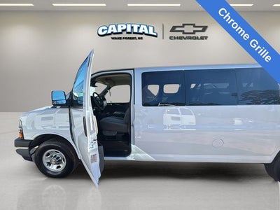 2024 Chevrolet Express 3500 LT Passenger