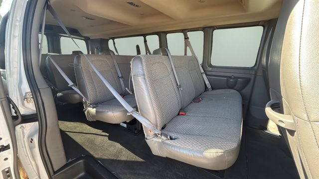 2024 Chevrolet Express 3500 LT Passenger