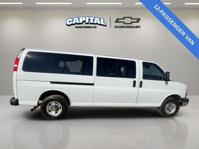 2024 Chevrolet Express 3500 LT Passenger