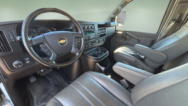 2020 Chevrolet Express 3500 Work Van Cutaway