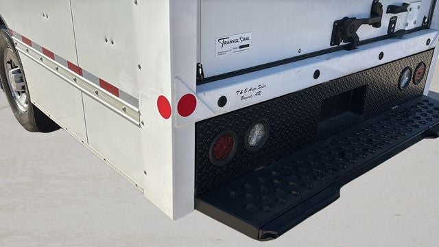 2023 Chevrolet Express 3500 Work Van Cutaway