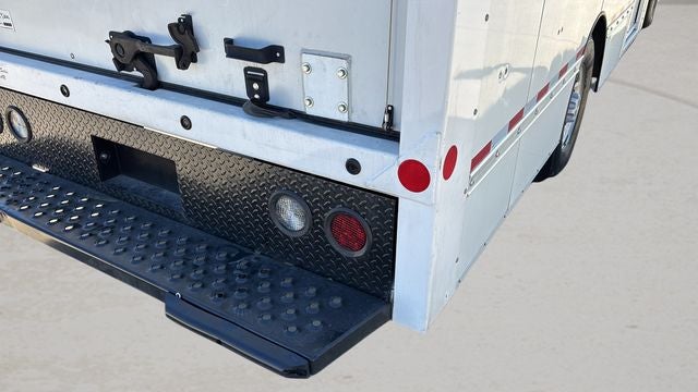 2023 Chevrolet Express 3500 Work Van Cutaway