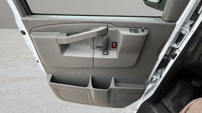 2024 Chevrolet Express 2500 Work Van Cargo