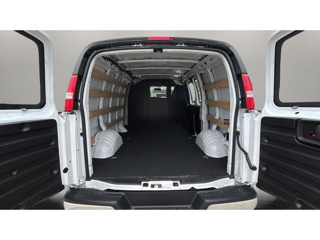 2024 Chevrolet Express 2500 Work Van Cargo