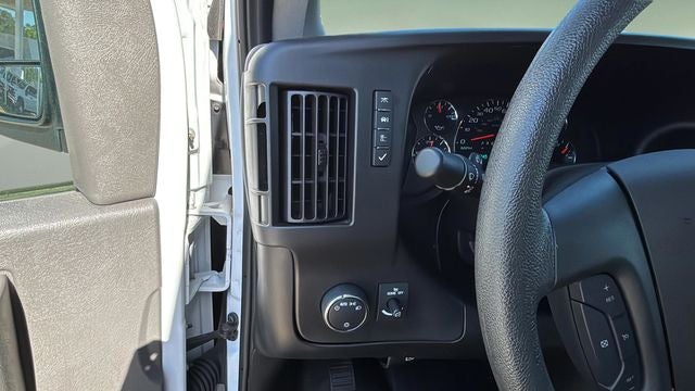 2024 Chevrolet Express 2500 Work Van Cargo