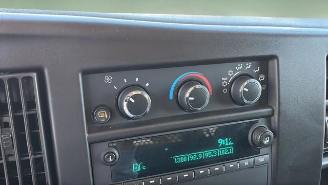 2024 Chevrolet Express 2500 Work Van Cargo