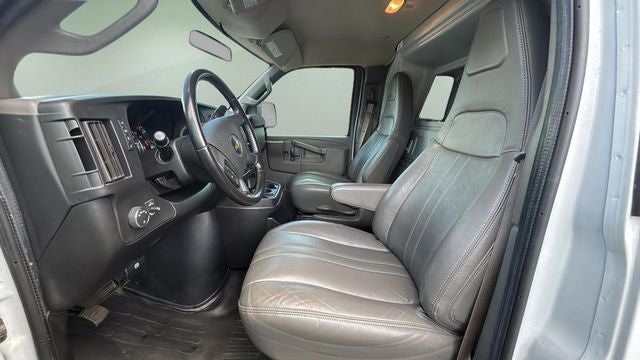 2022 Chevrolet Express 2500 Work Van Cargo
