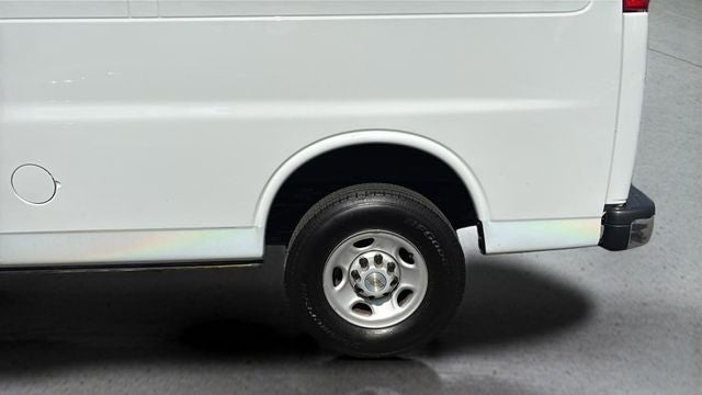 2022 Chevrolet Express 2500 Work Van Cargo