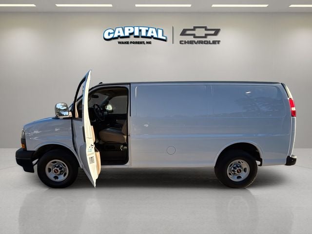 2023 GMC Savana 2500 Work Van