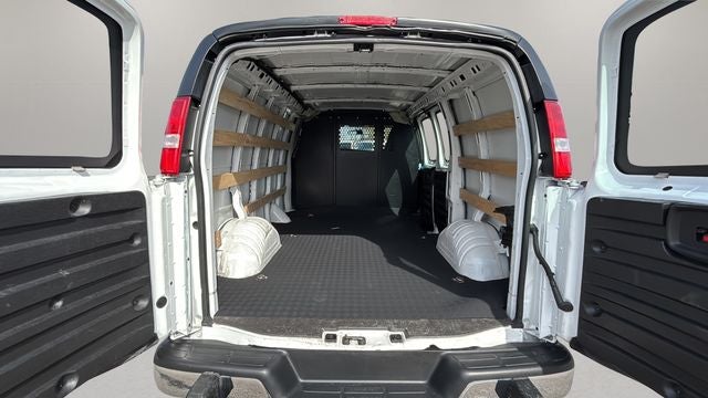 2024 GMC Savana 2500 Work Van Cargo