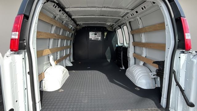 2024 GMC Savana 2500 Work Van Cargo