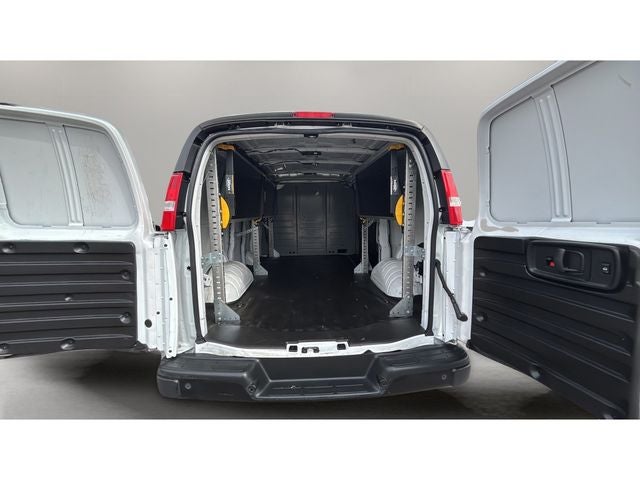 2023 GMC Savana 2500 Work Van Cargo