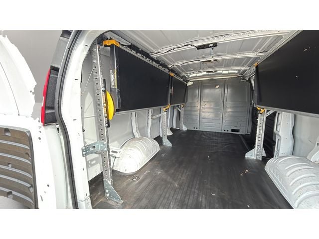 2023 GMC Savana 2500 Work Van Cargo