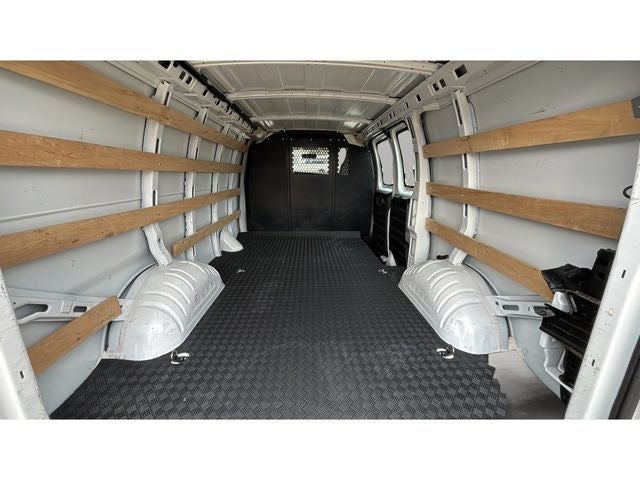 2024 GMC Savana 2500 Work Van
