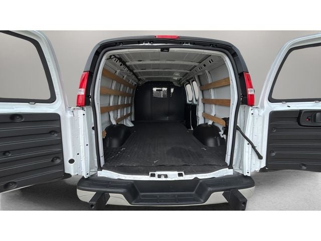 2024 GMC Savana 2500 Work Van