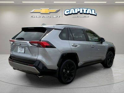 2024 Toyota RAV4 Hybrid SE