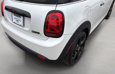 2024 MINI Cooper SE Electric Signature
