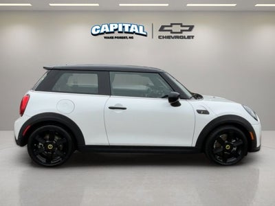 2024 MINI Cooper SE Electric Signature