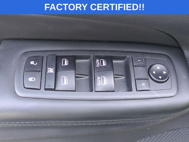 2019 Jeep Grand Cherokee Laredo 4x2