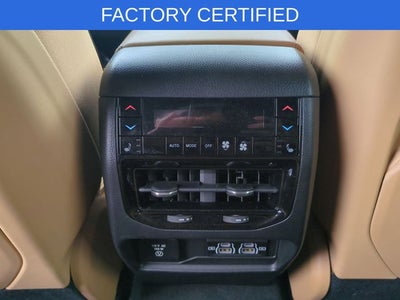 2022 Jeep Grand Cherokee Summit 4x2