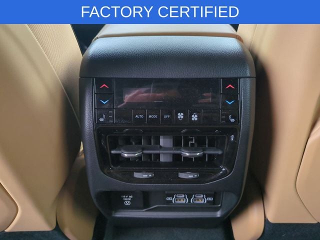 2022 Jeep Grand Cherokee Summit 4x2