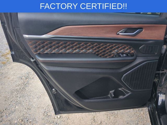 2023 Jeep Grand Cherokee L Summit 4x4