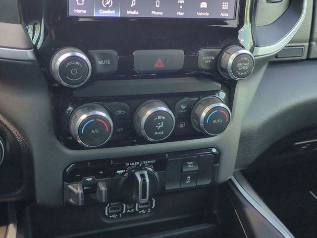 2022 RAM 1500 Big Horn Crew Cab 4x4 5'7' Box