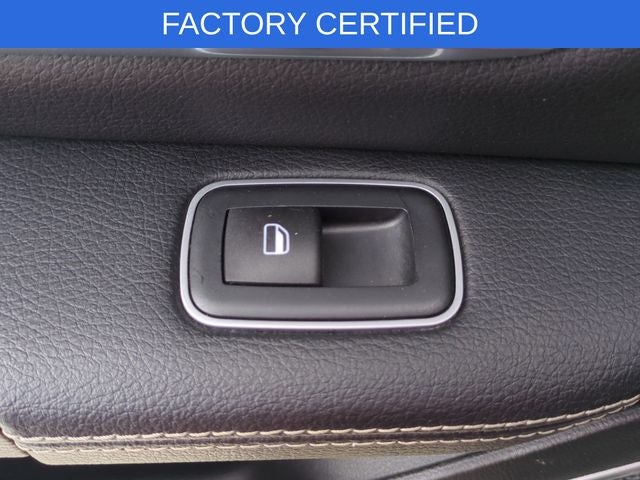 2020 RAM 1500 Laramie Crew Cab 4x4 5'7' Box