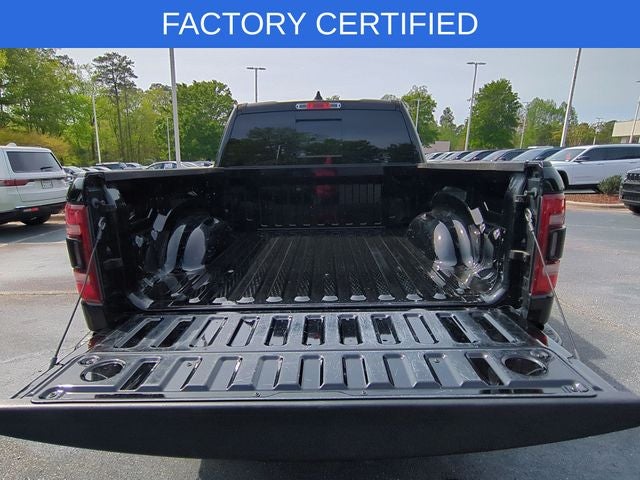 2020 RAM 1500 Laramie Crew Cab 4x4 5'7' Box