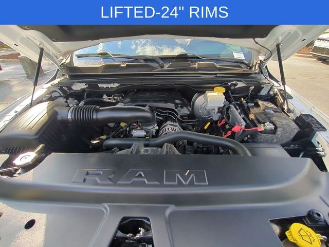 2020 RAM 1500 Laramie Crew Cab 4x4 5'7' Box