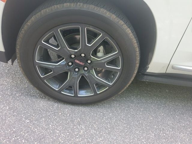 2023 GMC Yukon 4WD Denali