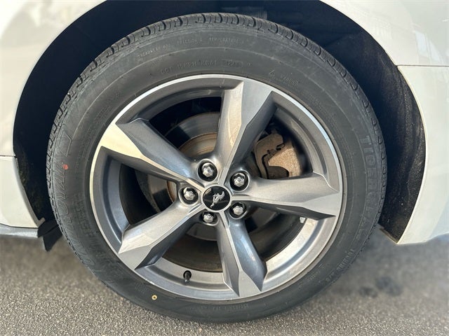 2016 Ford Mustang V6