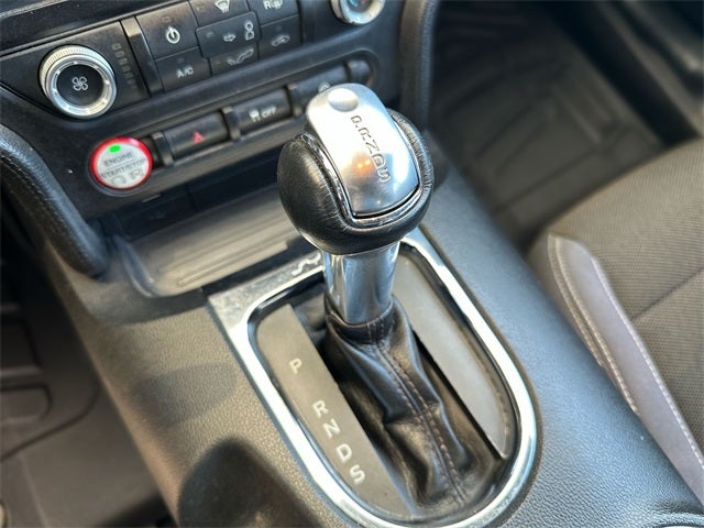 2016 Ford Mustang V6