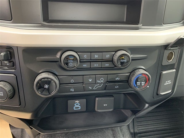 2023 Ford F-600SD XL 169 WB