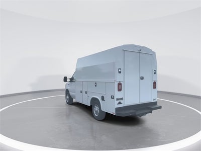 2025 Ford E-350SD Cutaway