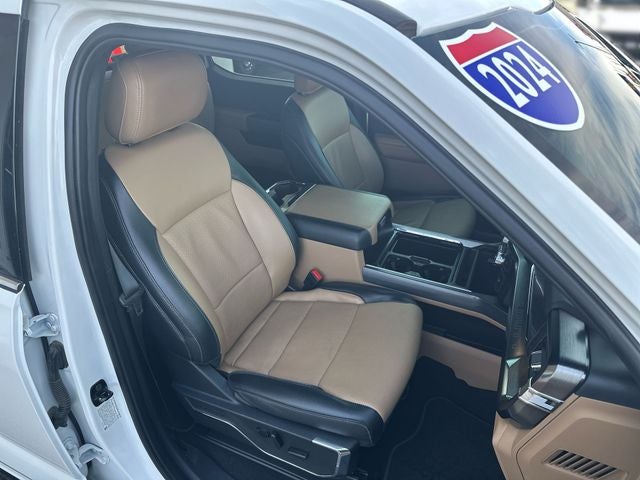 2024 Ford F-350SD Lariat DRW