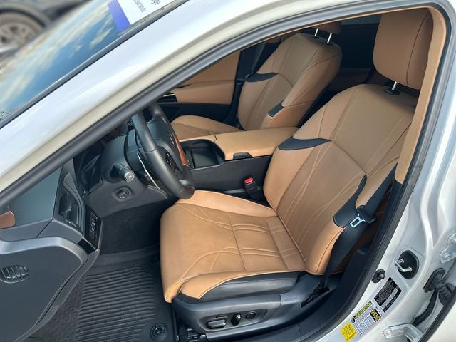 2024 Lexus ES 300h Ultra Luxury