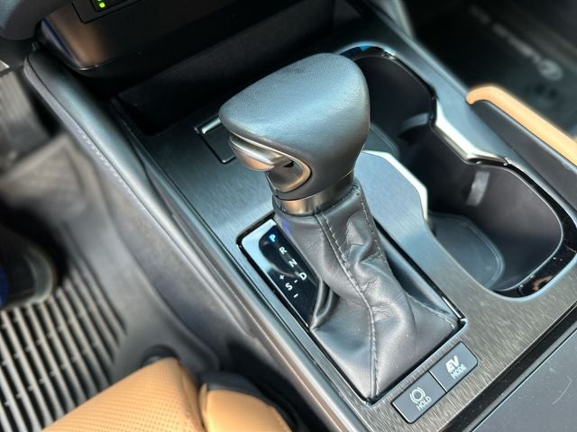 2024 Lexus ES 300h Ultra Luxury
