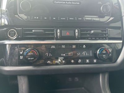 2024 Nissan Pathfinder Platinum