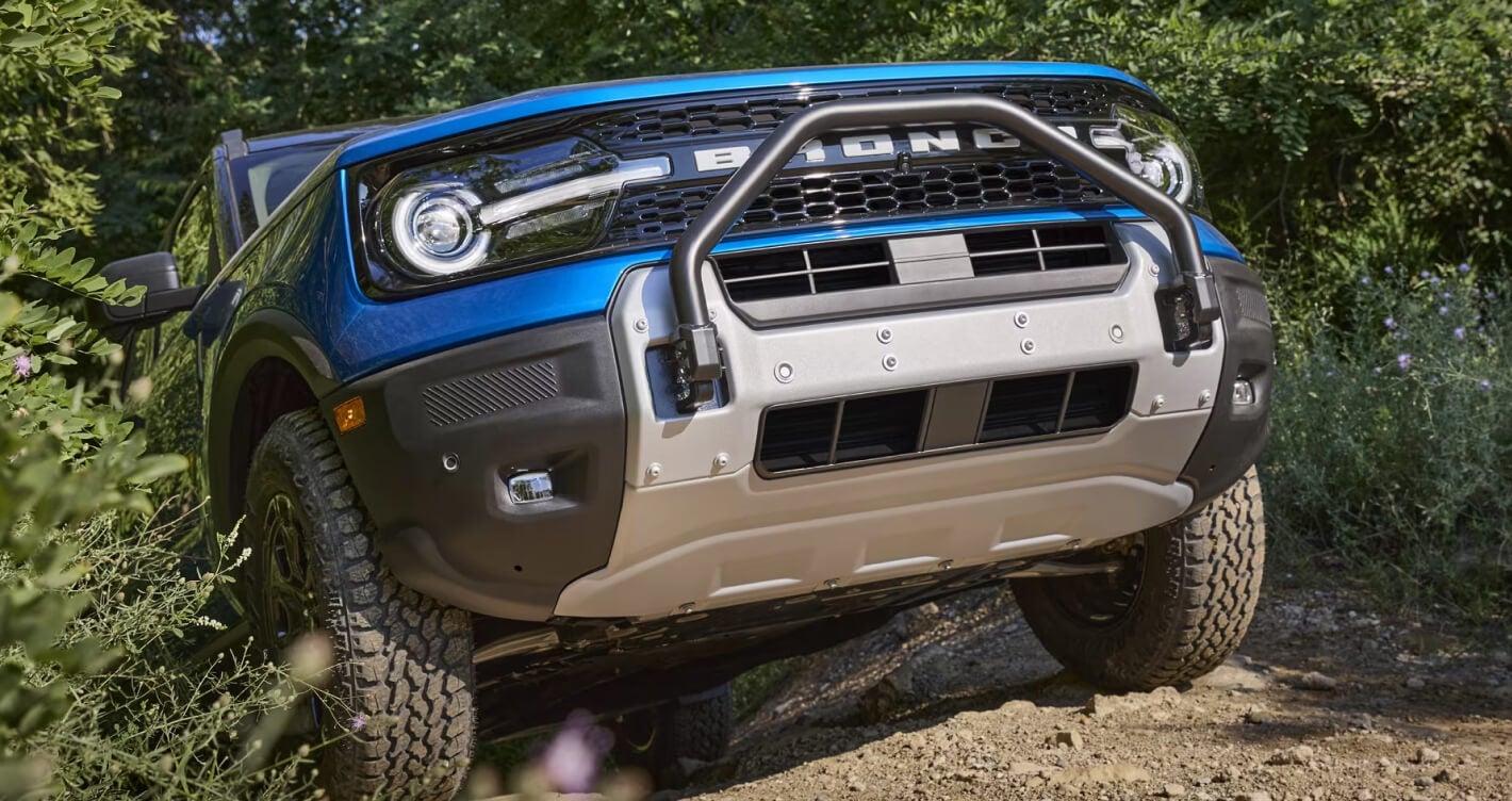 Close up front view of the 2025 Ford Bronco